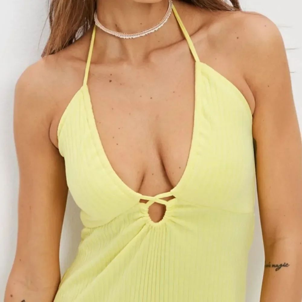 ☔️🔥NWT American Eagle Neon Yellow Deep Scoop Neck Sleeveless Dress Small - Picture 3 of 11